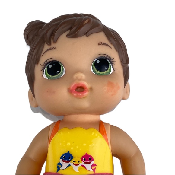 Hasbro Baby Alive Baby Shark Doll Brown Hair Green Eyes  (Doll only) - Picture 11 of 17